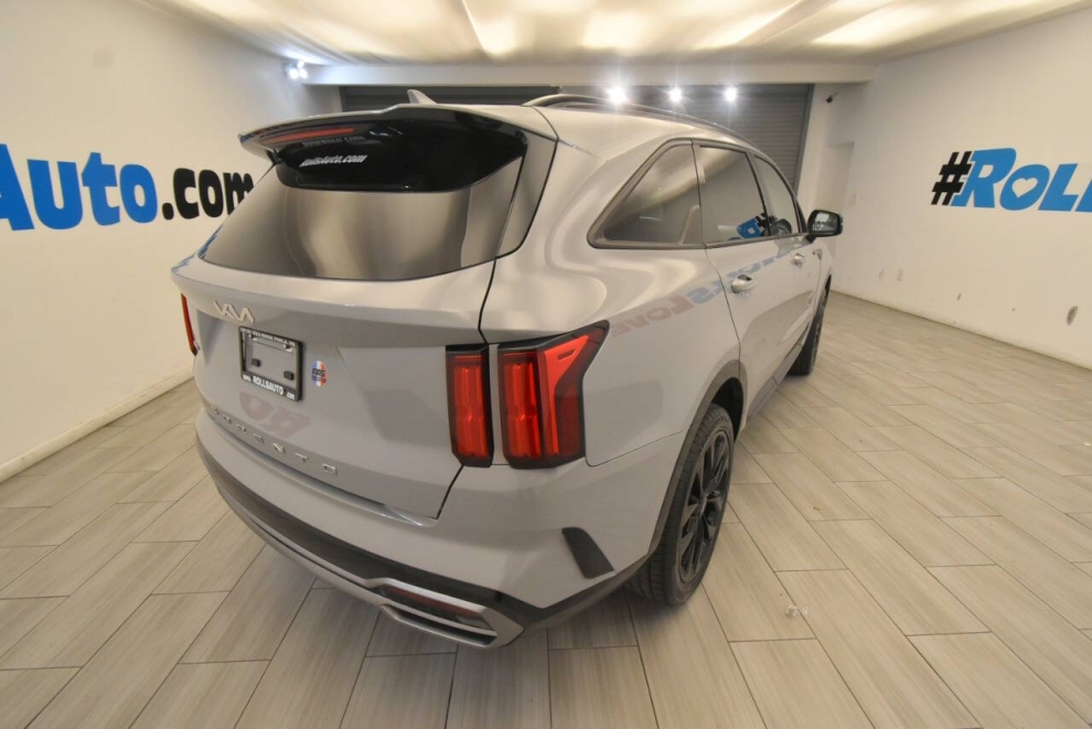 2022 Kia Sorento SX AWD 4dr SUV, Gray, Mileage: 87,819 - photo 4