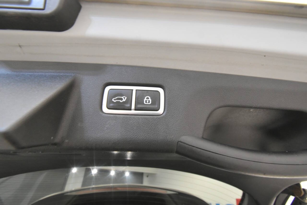 2022 Kia Sorento SX AWD 4dr SUV, Gray, Mileage: 87,819 - photo 44