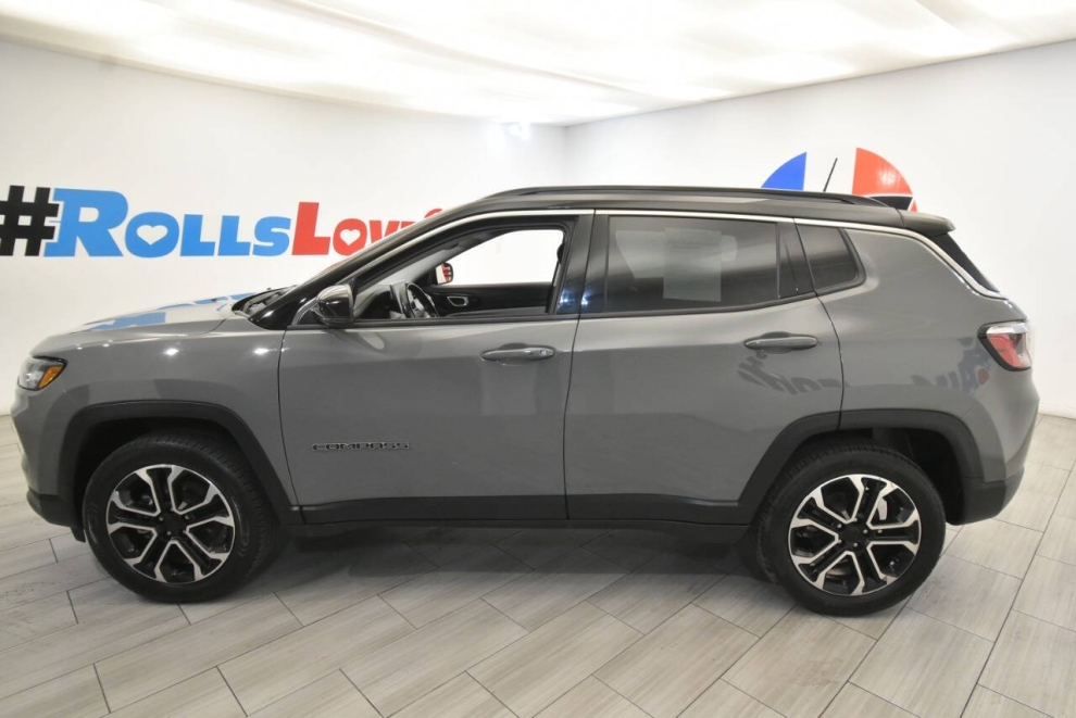 2022 Jeep Compass Limited 4x4 4dr SUV, Gris, Mileage: 42,779 - photo 1