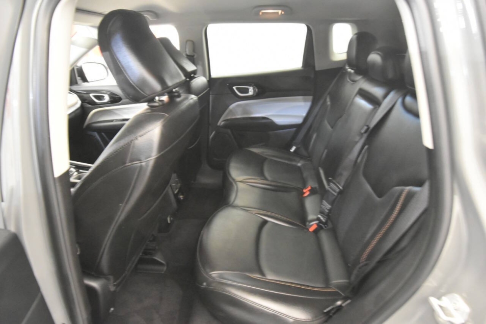 2022 Jeep Compass Limited 4x4 4dr SUV, Gris, Mileage: 42,779 - photo 17