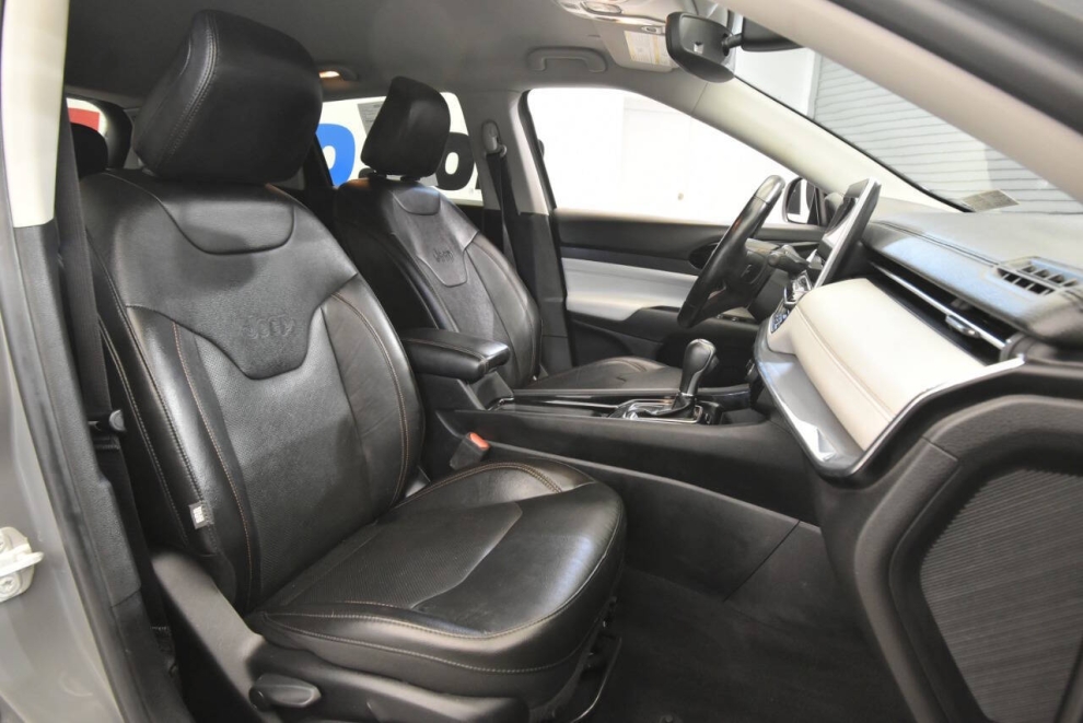 2022 Jeep Compass Limited 4x4 4dr SUV, Gris, Mileage: 42,779 - photo 21
