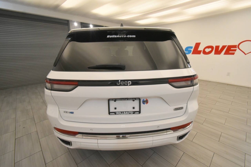 2023 Jeep Grand Cherokee Overland 4xe 4x4 4dr SUV, White, Mileage: 51,016 - photo 3
