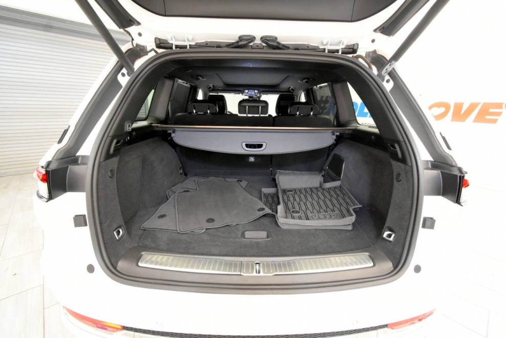 2023 Jeep Grand Cherokee Overland 4xe 4x4 4dr SUV, White, Mileage: 51,016 - photo 45