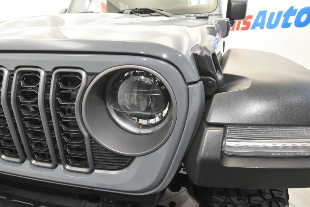 2025 Jeep Wrangler Rubicon 4xe 4x4 4dr SUV, Gray, Mileage: 13,416 - photo 9