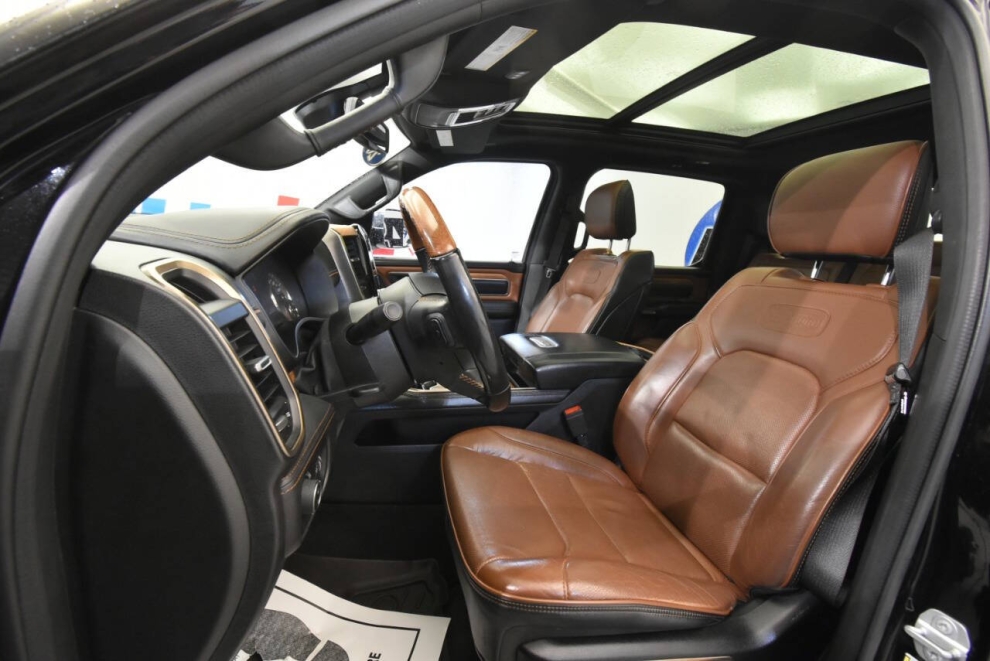 2020 RAM 1500 Laramie Longhorn 4x4 4dr Crew Cab 5.6 ft. SB Pickup, Black, Mileage: 100,058 - photo 17