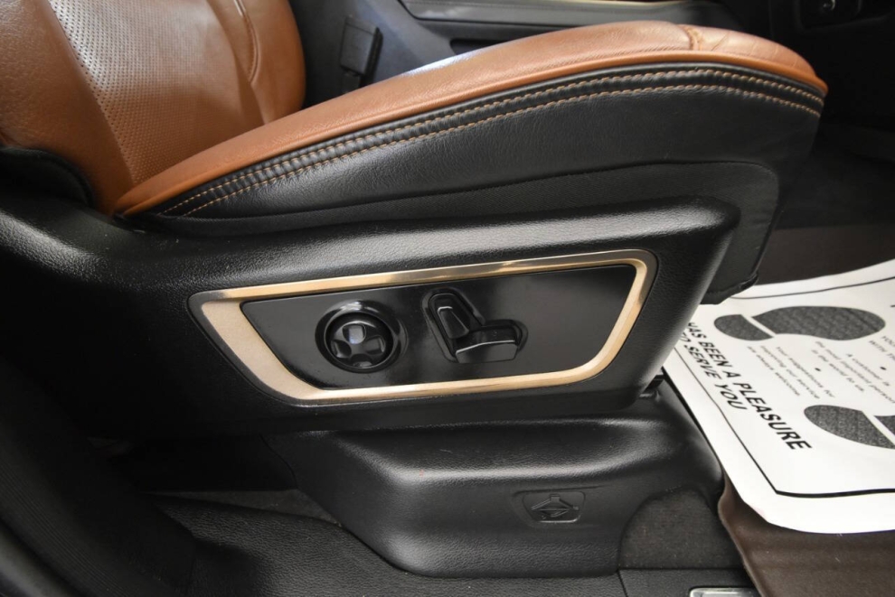 2020 RAM 1500 Laramie Longhorn 4x4 4dr Crew Cab 5.6 ft. SB Pickup, Black, Mileage: 100,058 - photo 24