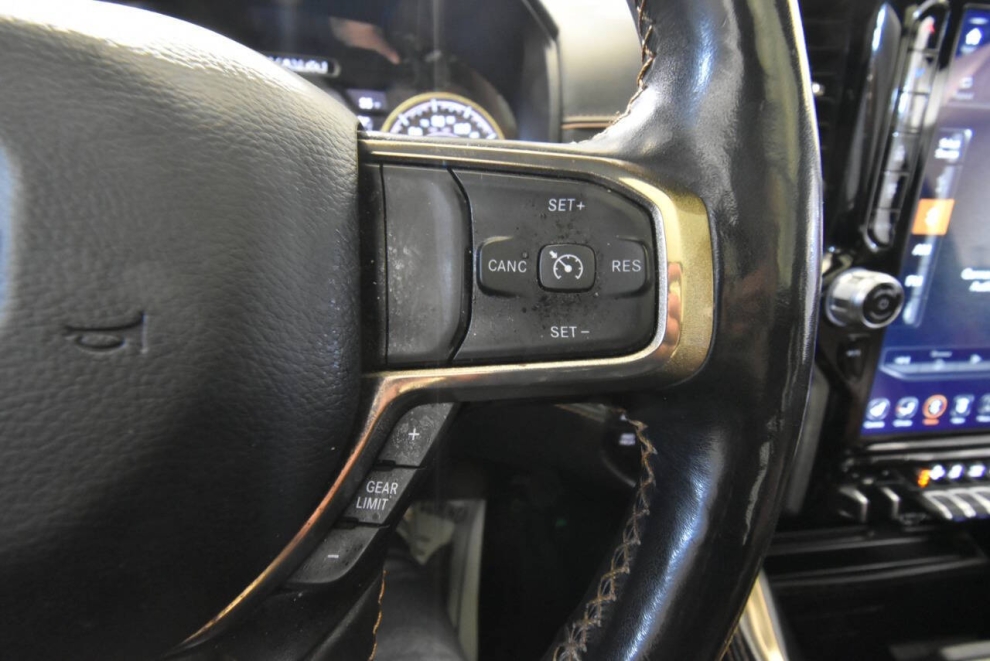 2020 RAM 1500 Laramie Longhorn 4x4 4dr Crew Cab 5.6 ft. SB Pickup, Black, Mileage: 100,058 - photo 39