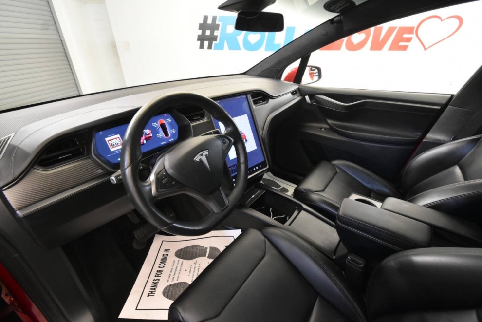 2018 Tesla Model X 75D AWD 4dr SUV, Red, Mileage: 45,065 - photo 13