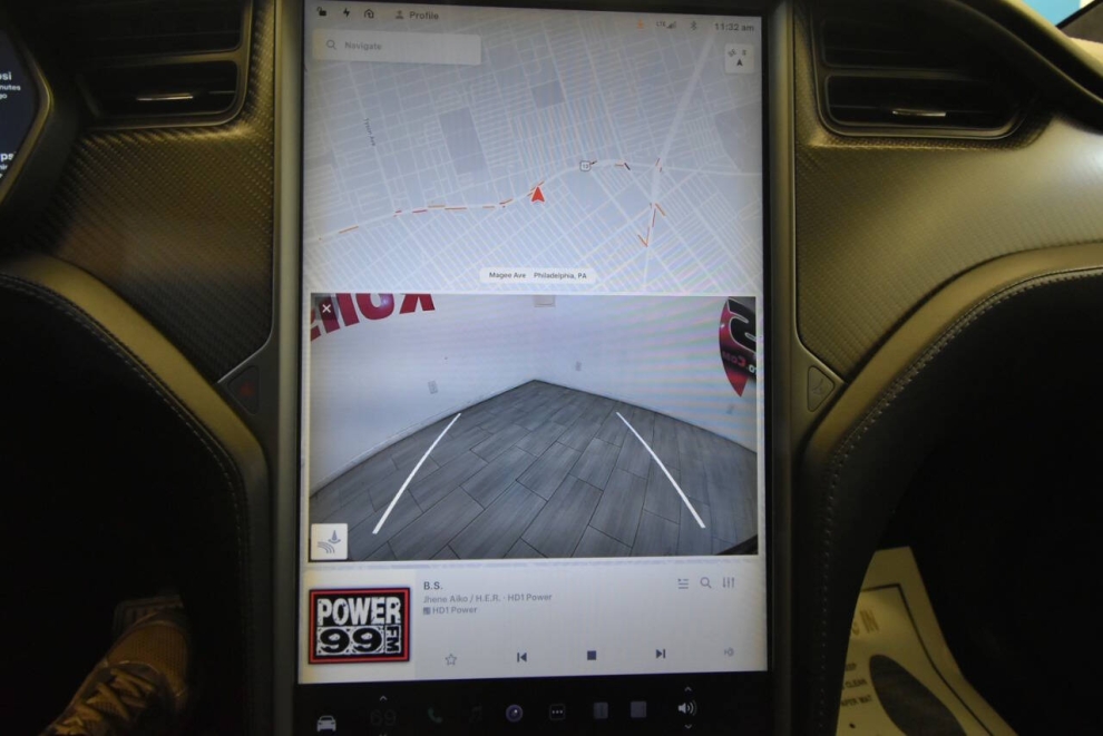 2018 Tesla Model X 75D AWD 4dr SUV, Red, Mileage: 45,065 - photo 33