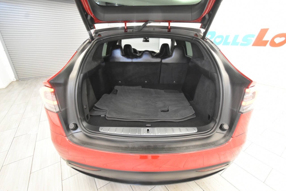 2018 Tesla Model X 75D AWD 4dr SUV, Red, Mileage: 45,065 - photo 45