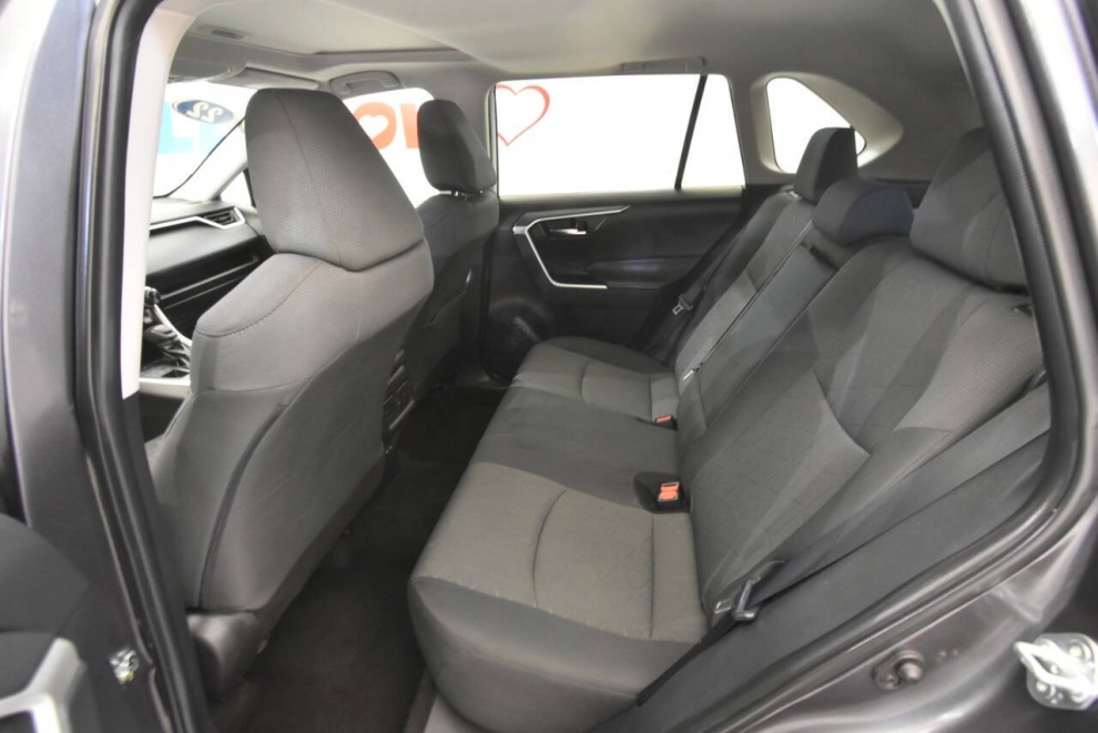 2022 Toyota RAV4 XLE AWD 4dr SUV, Gray, Mileage: 75,244 - photo 15