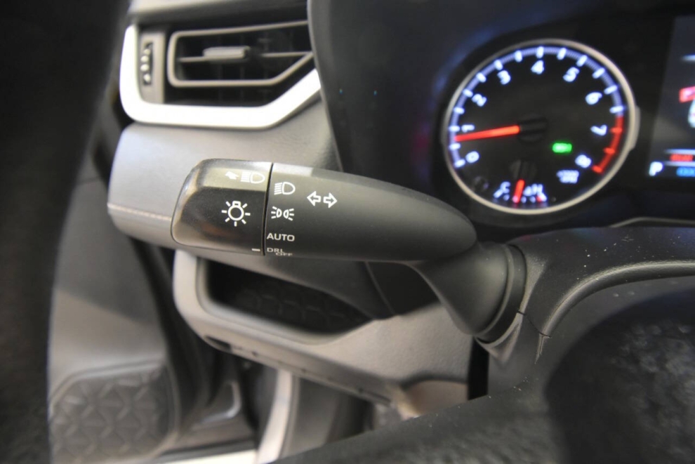 2022 Toyota RAV4 XLE AWD 4dr SUV, Gray, Mileage: 75,244 - photo 35