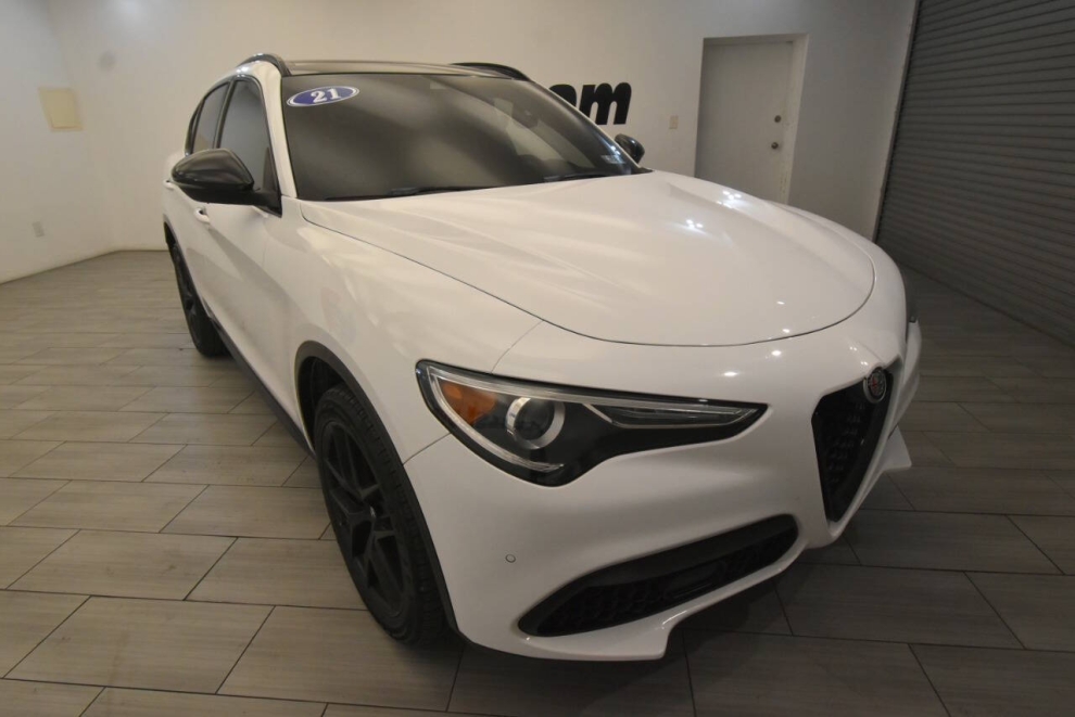 2021 Alfa Romeo Stelvio Ti Sport AWD 4dr Crossover, White, Mileage: 64,522 - photo 6
