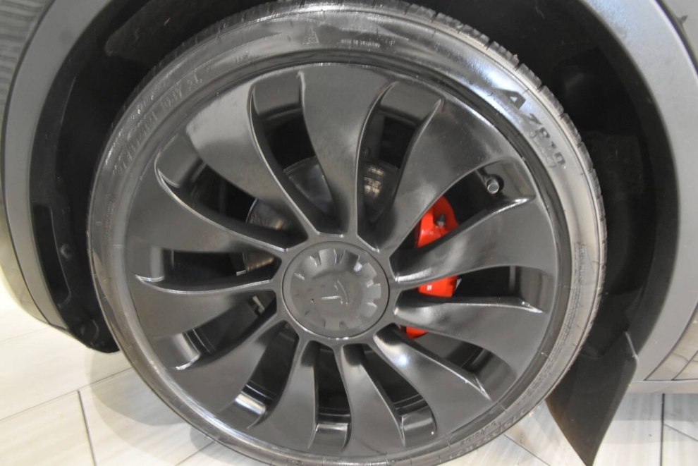 2021 Tesla Model Y Performance AWD 4dr Crossover, Black, Mileage: 110,794 - photo 9