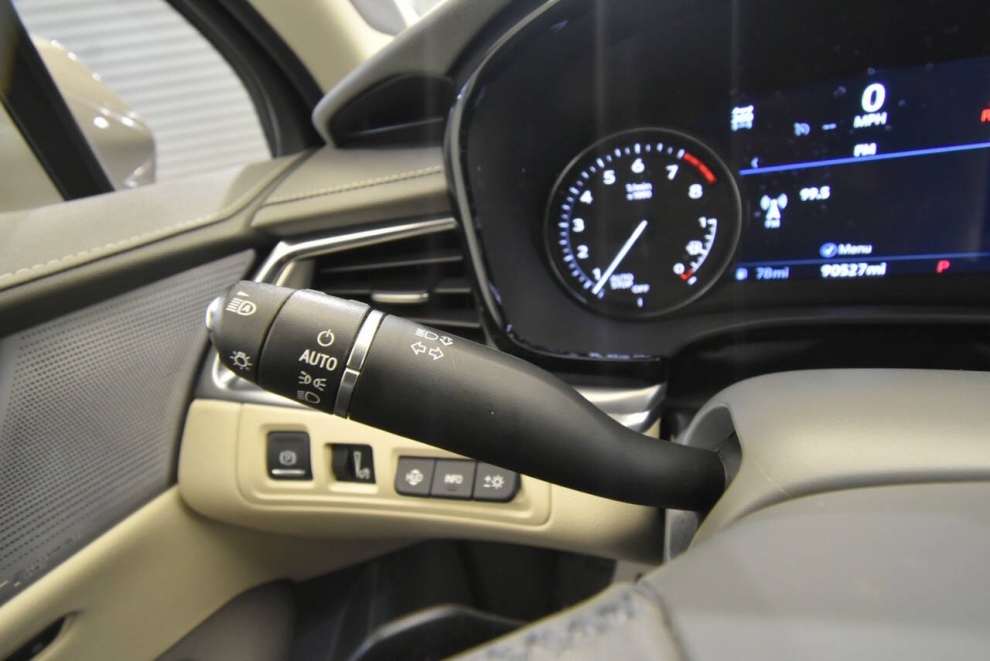 2023 Cadillac XT5 Premium Luxury 4x4 4dr SUV, Marrón, Mileage: 90,522 - photo 34