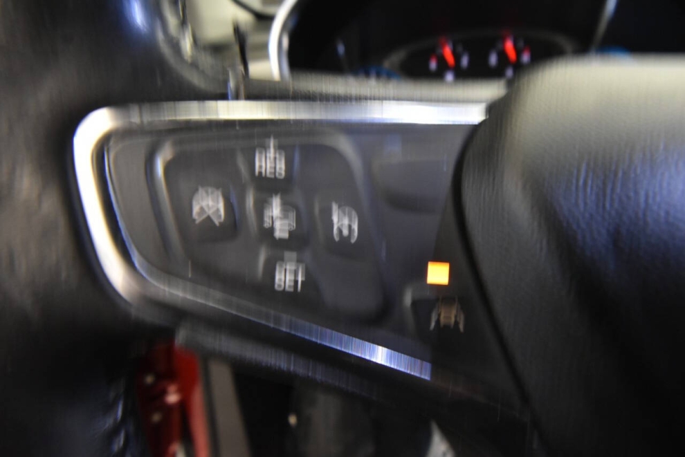 2021 Chevrolet Equinox LT 4x4 4dr SUV w/1LT, Red, Mileage: 27,064 - photo 35