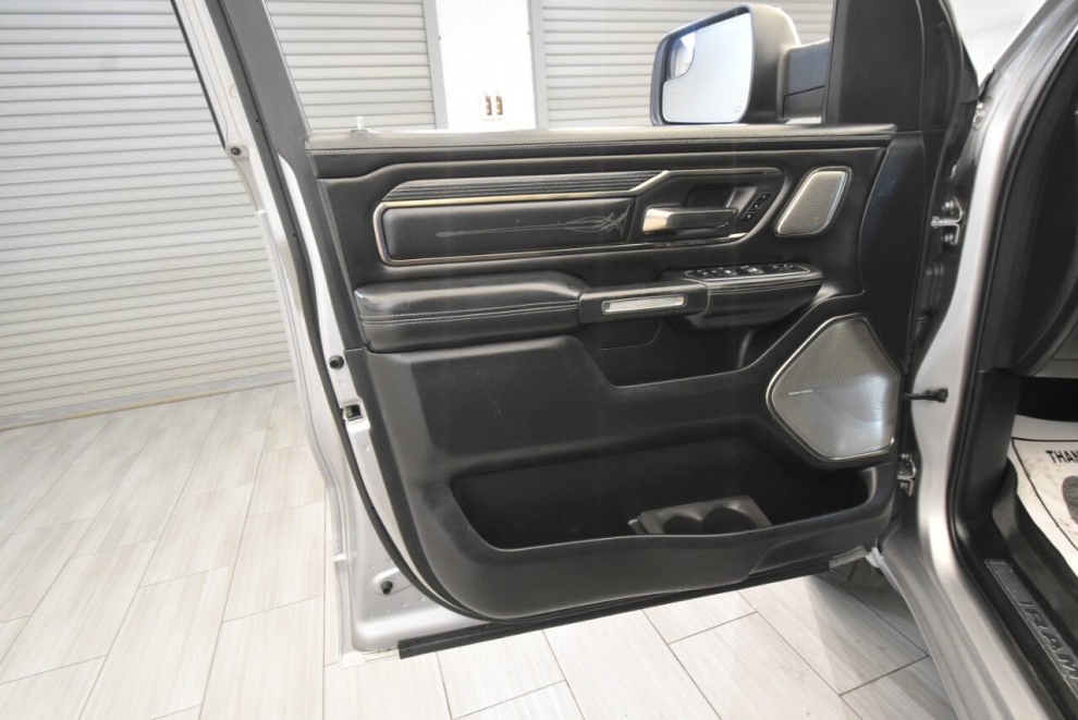 2020 RAM 1500 Limited 4x4 4dr Crew Cab 5.6 ft. SB Pickup, Silver, Mileage: 90,347 - photo 14