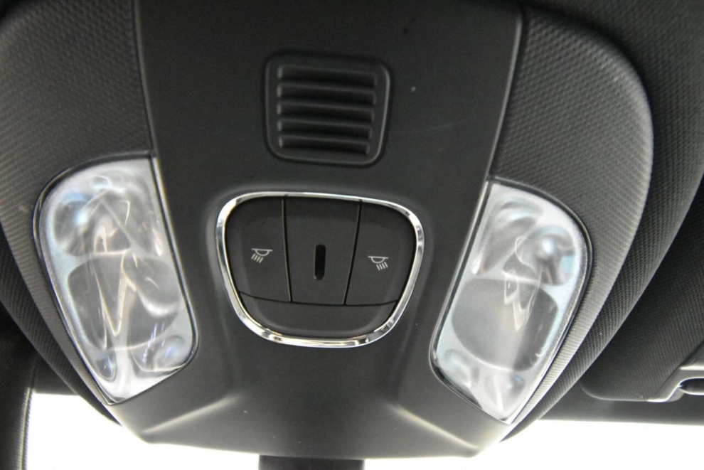 2021 Jeep Compass 80th Anniversary Edition 4x4 4dr SUV, Black, Mileage: 92,197 - photo 32