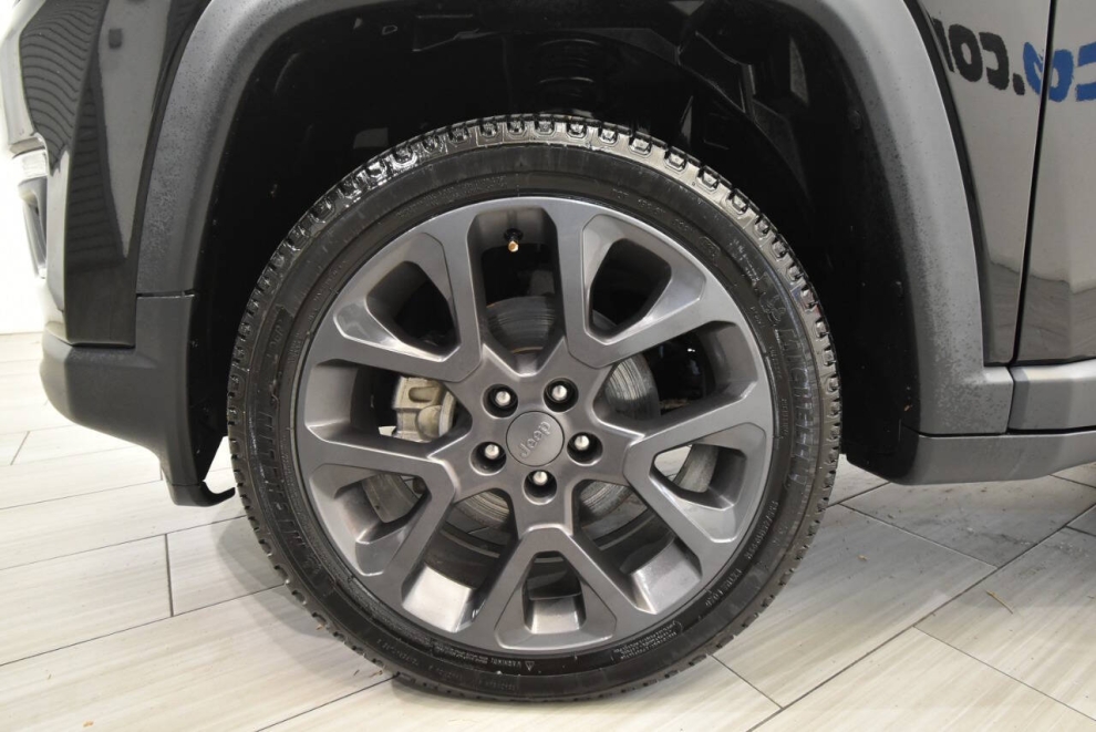 2021 Jeep Compass 80th Anniversary Edition 4x4 4dr SUV, Black, Mileage: 92,197 - photo 9