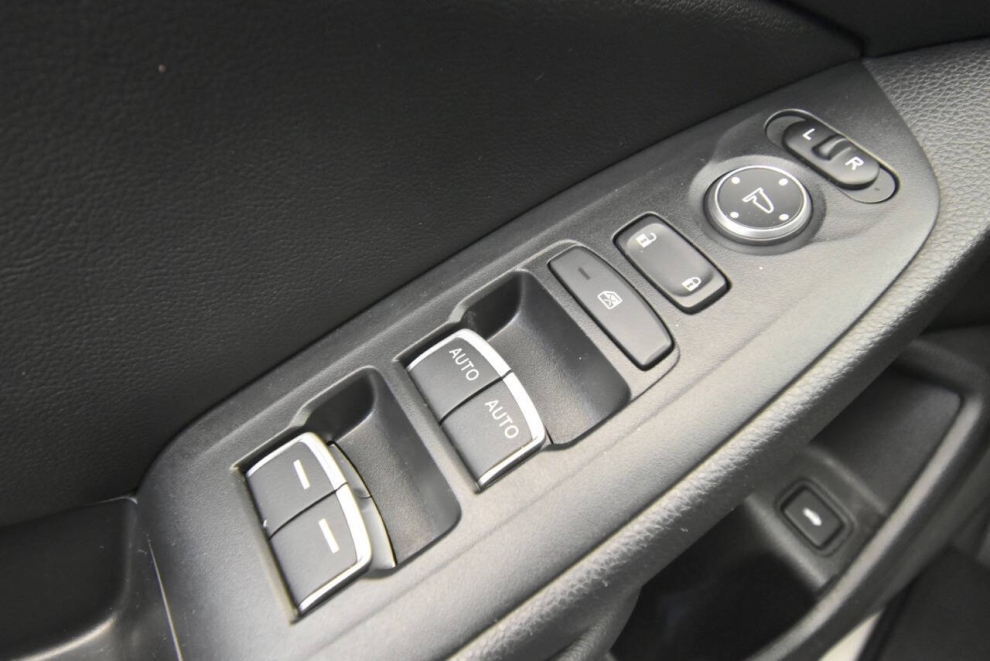 2022 Honda Accord Sport 4dr Sedan (1.5T I4 CVT), White, Mileage: 63,777 - photo 38