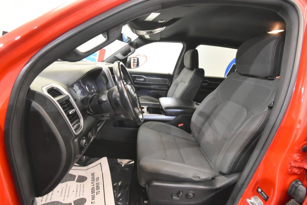 2022 RAM 1500 Big Horn 4x4 4dr Crew Cab 5.6 ft. SB Pickup, Red, Mileage: 80,133 - photo 12