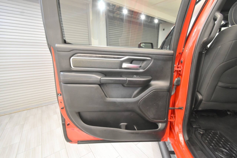 2022 RAM 1500 Big Horn 4x4 4dr Crew Cab 5.6 ft. SB Pickup, Red, Mileage: 80,133 - photo 15