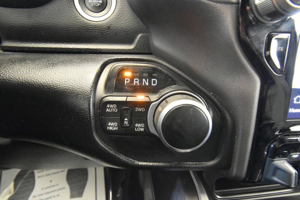 2022 RAM 1500 Big Horn 4x4 4dr Crew Cab 5.6 ft. SB Pickup, Red, Mileage: 80,133 - photo 24