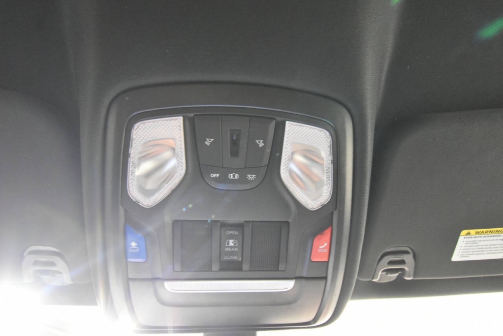 2022 RAM 1500 Big Horn 4x4 4dr Crew Cab 5.6 ft. SB Pickup, Red, Mileage: 80,133 - photo 31