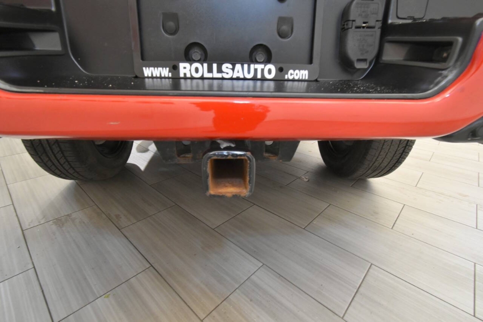 2022 RAM 1500 Big Horn 4x4 4dr Crew Cab 5.6 ft. SB Pickup, Red, Mileage: 80,133 - photo 35