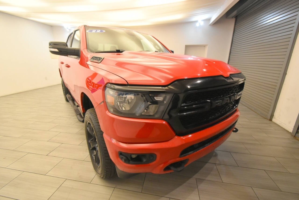 2022 RAM 1500 Big Horn 4x4 4dr Crew Cab 5.6 ft. SB Pickup, Red, Mileage: 80,133 - photo 6