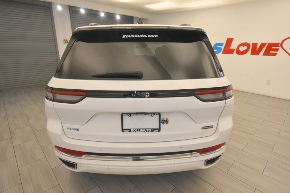 2024 Jeep Grand Cherokee Overland 4xe 4x4 4dr SUV, White, Mileage: 7,543 - photo 3