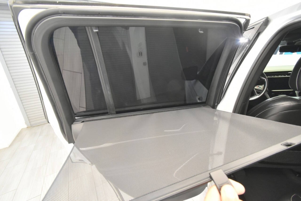 2025 Jeep Grand Cherokee 4xe 4x4 4dr SUV, White, Mileage: 12,777 - photo 23