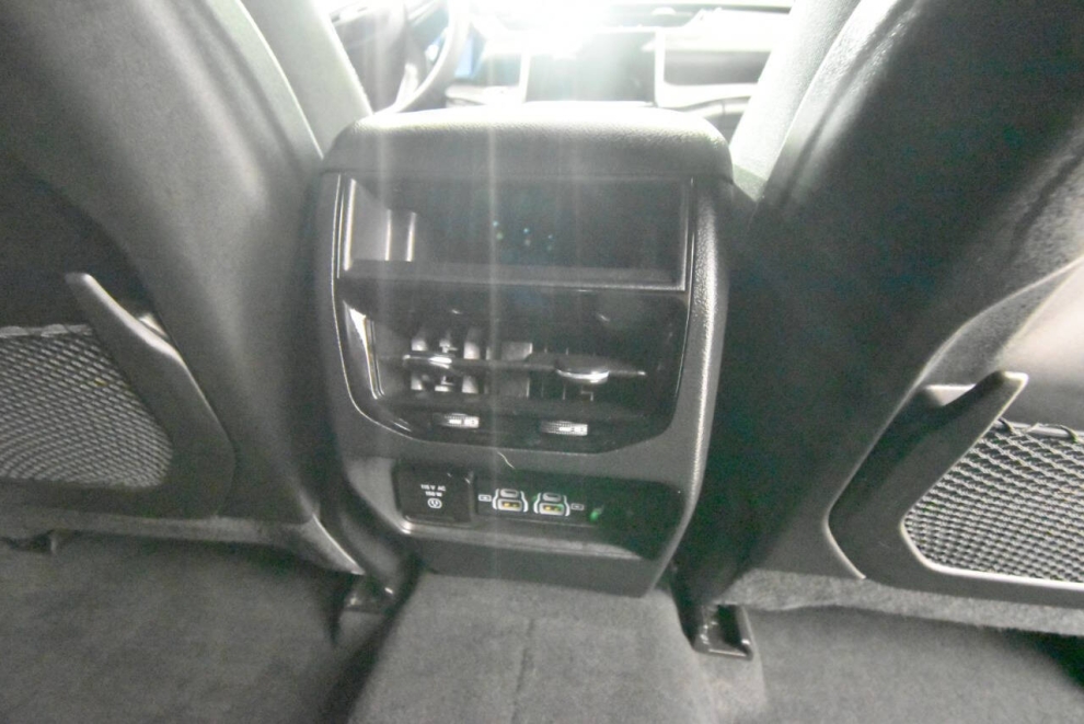 2025 Jeep Grand Cherokee 4xe 4x4 4dr SUV, White, Mileage: 12,777 - photo 31