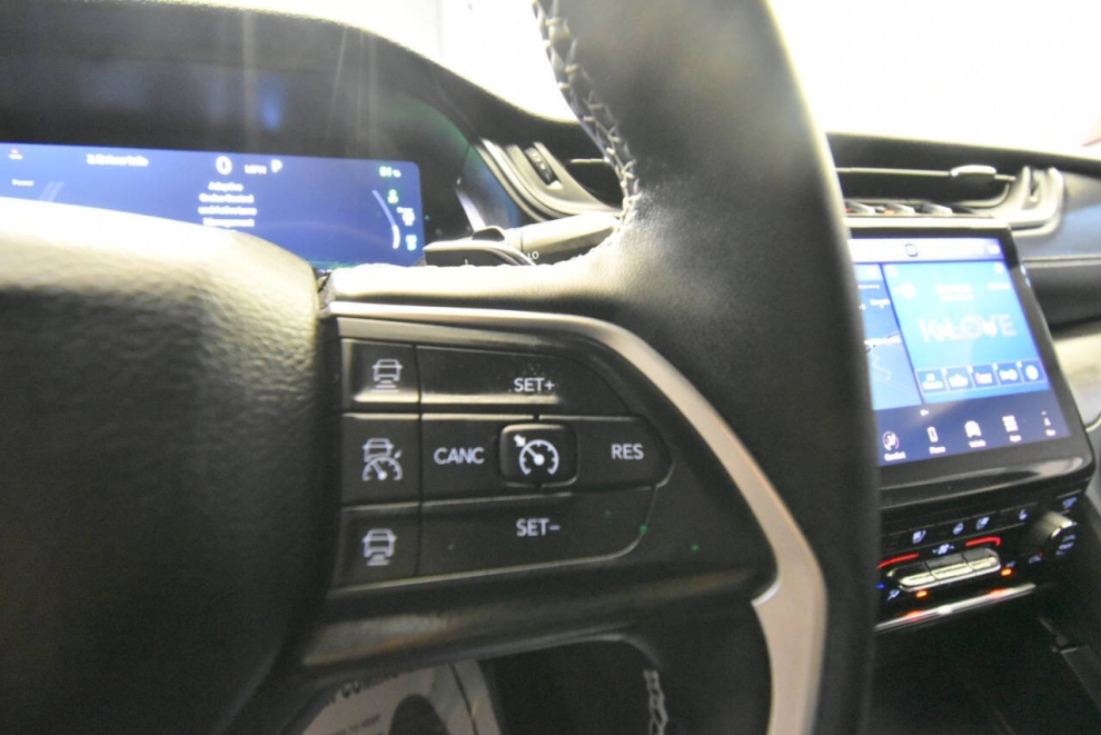 2025 Jeep Grand Cherokee 4xe 4x4 4dr SUV, White, Mileage: 12,777 - photo 43