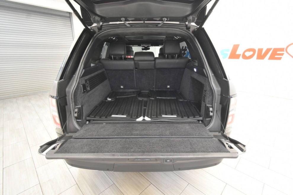 2018 Land Rover Range Rover Supercharged LWB AWD 4dr SUV, Gray, Mileage: 69,749 - photo 37