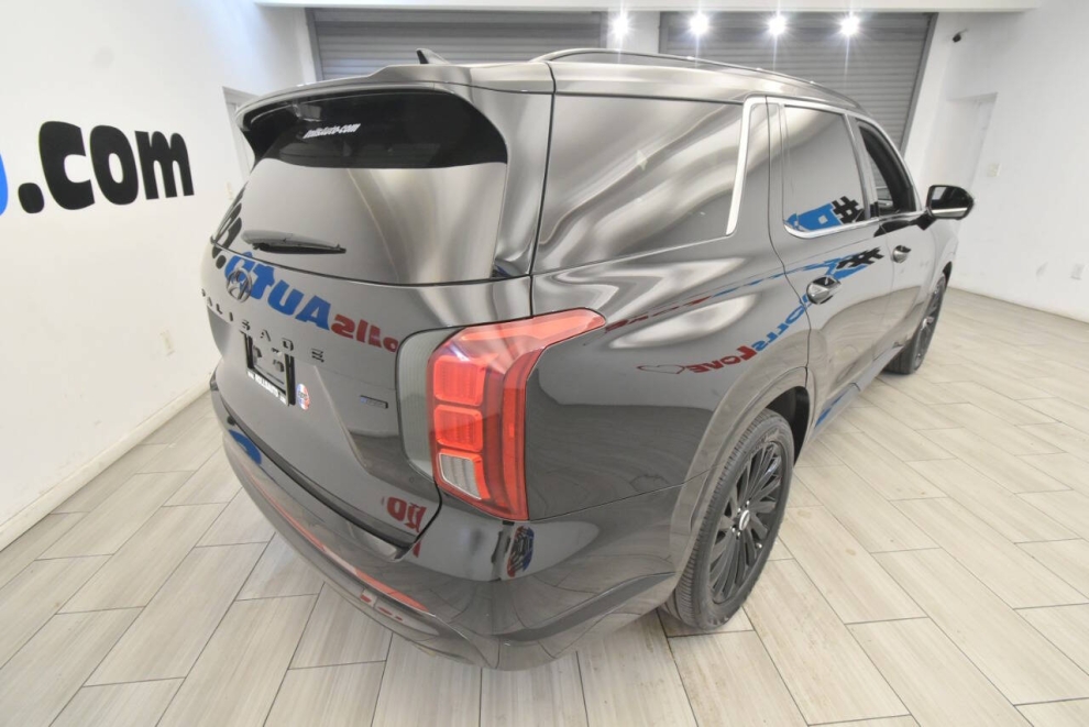 2024 Hyundai Palisade Calligraphy AWD 4dr SUV, Black, Mileage: 69,110 - photo 4