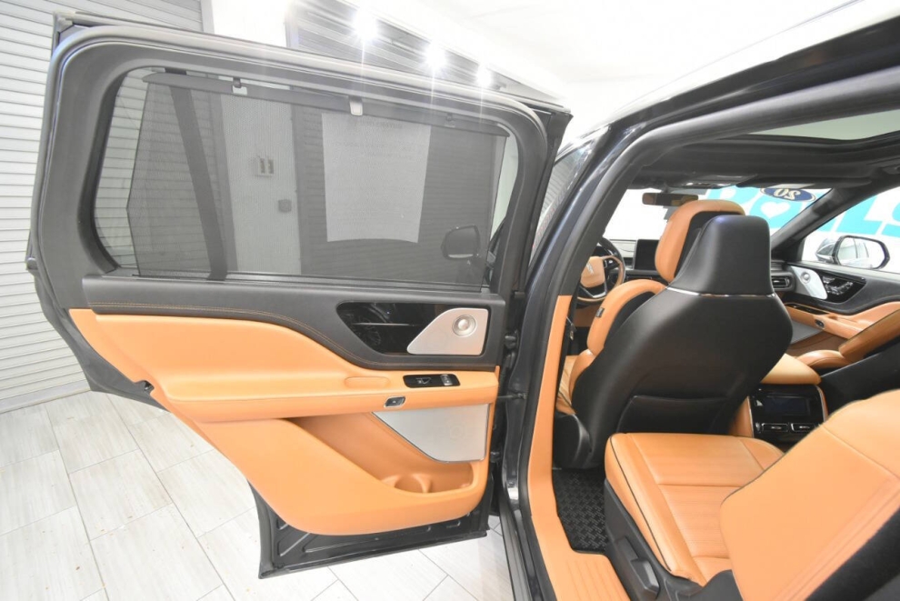 2020 Lincoln Aviator Black Label AWD 4dr SUV, Blue, Mileage: 73,718 - photo 18