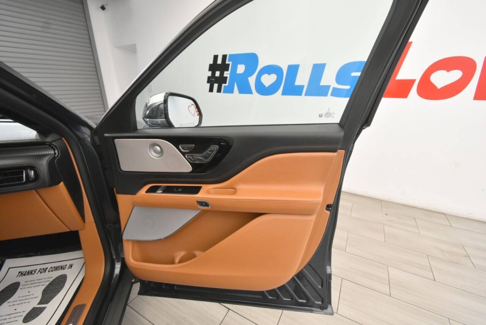 2020 Lincoln Aviator Black Label AWD 4dr SUV, Blue, Mileage: 73,718 - photo 22