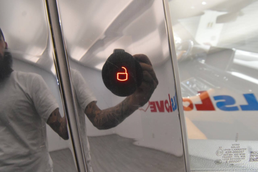 2020 Lincoln Aviator Black Label AWD 4dr SUV, Blue, Mileage: 73,718 - photo 23