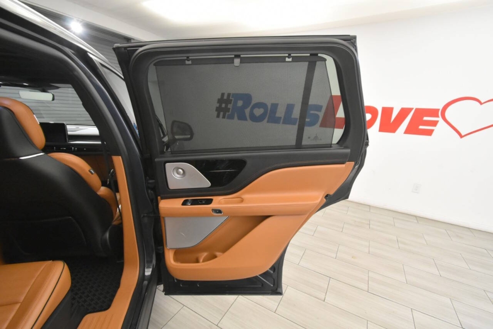 2020 Lincoln Aviator Black Label AWD 4dr SUV, Blue, Mileage: 73,718 - photo 26