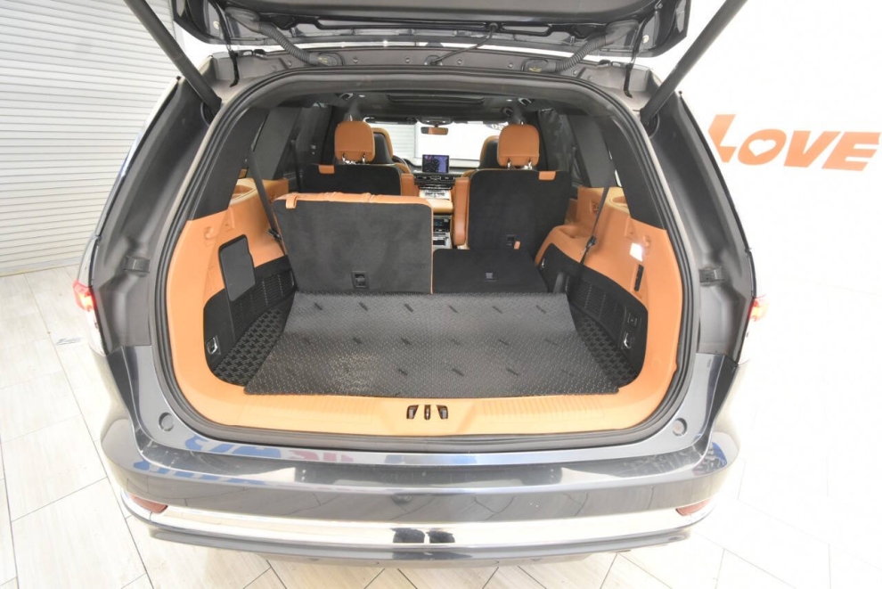 2020 Lincoln Aviator Black Label AWD 4dr SUV, Blue, Mileage: 73,718 - photo 48