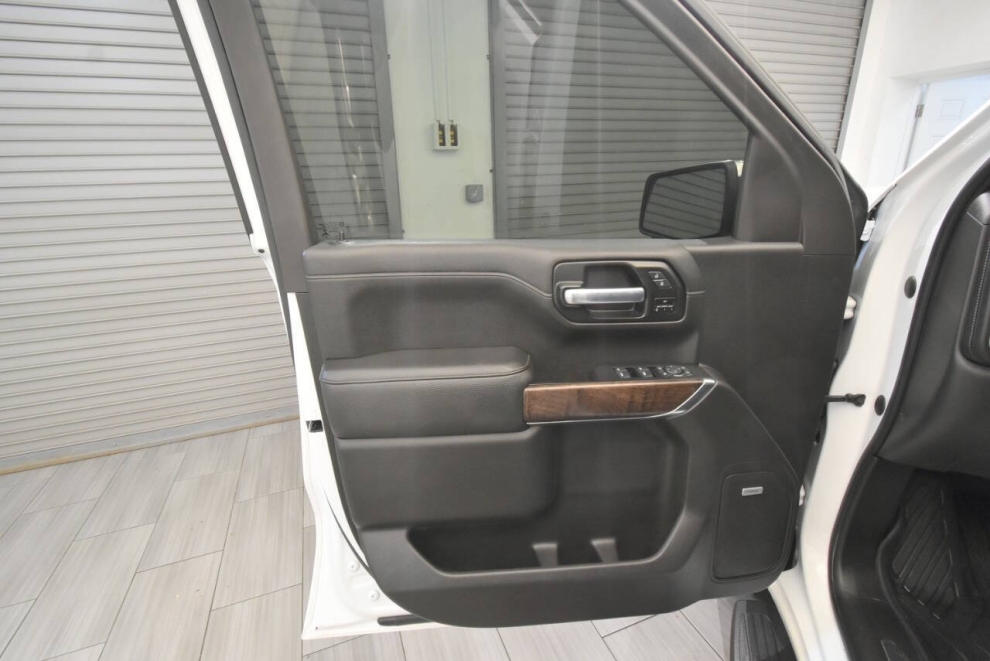 2021 GMC Sierra 1500 Denali 4x4 4dr Crew Cab 5.8 ft. SB, White, Mileage: 77,147 - photo 19
