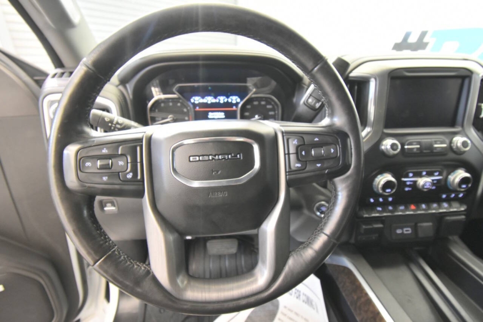 2021 GMC Sierra 1500 Denali 4x4 4dr Crew Cab 5.8 ft. SB, White, Mileage: 77,147 - photo 26