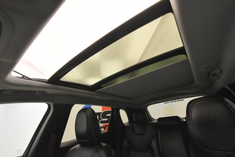 2019 Jeep Cherokee Limited 4x4 4dr SUV, Black, Mileage: 110,949 - photo 30