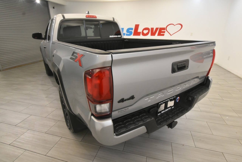 2020 Toyota Tacoma TRD Off Road 4x4 4dr Access Cab 6.1 ft LB, Silver, Mileage: 63,825 - photo 2