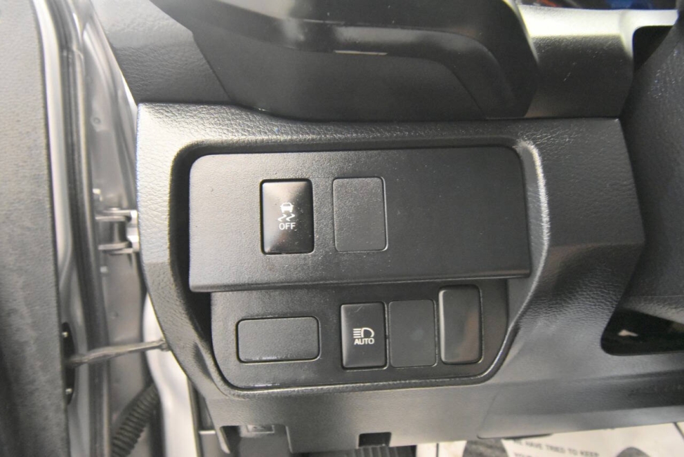 2020 Toyota Tacoma TRD Off Road 4x4 4dr Access Cab 6.1 ft LB, Silver, Mileage: 63,825 - photo 36