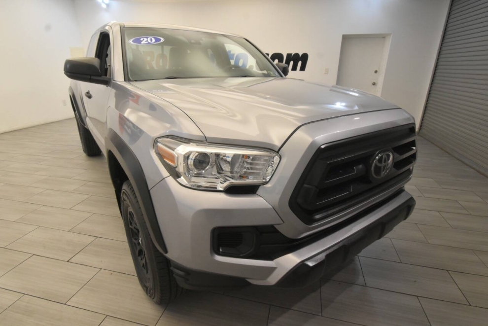 2020 Toyota Tacoma TRD Off Road 4x4 4dr Access Cab 6.1 ft LB, Silver, Mileage: 63,825 - photo 6