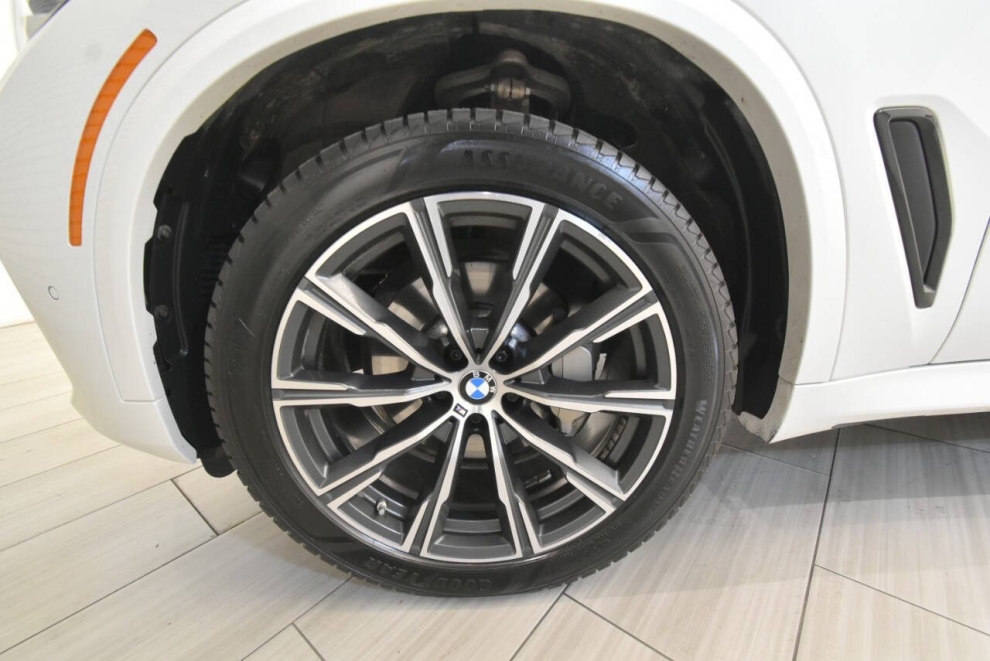 2022 BMW X5 xDrive40i AWD 4dr Sports Activity Vehicle, White, Mileage: 88,067 - photo 10