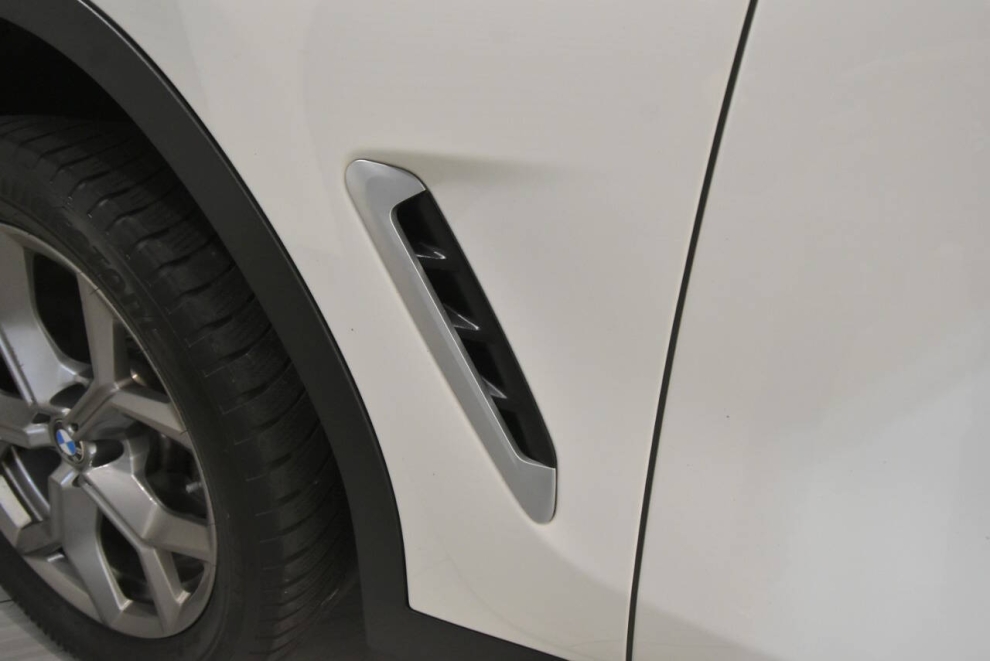 2022 BMW X3 xDrive30i AWD 4dr Sports Activity Vehicle, White, Mileage: 76,636 - photo 11