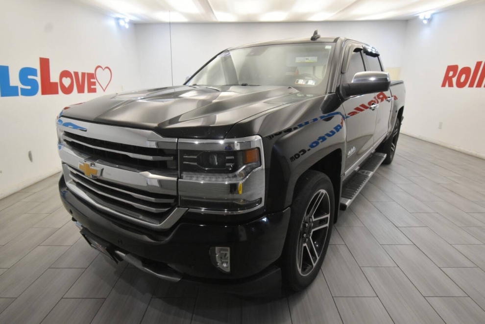 2017 Chevrolet Silverado 1500, Negro, Mileage: 91,283 